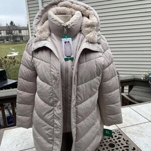 NWT Andrew Marc Women's Beige “BARLEY” walker Hooded Puffer Jacket Medium